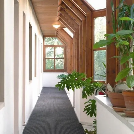 Dresdner Hoehe ゲストハウス 3*