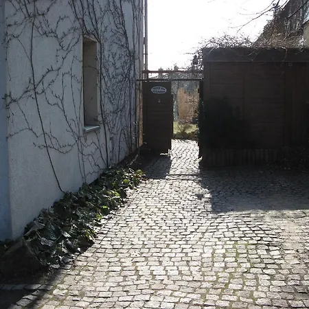 ゲストハウス Dresdner Hoehe ドレスデン