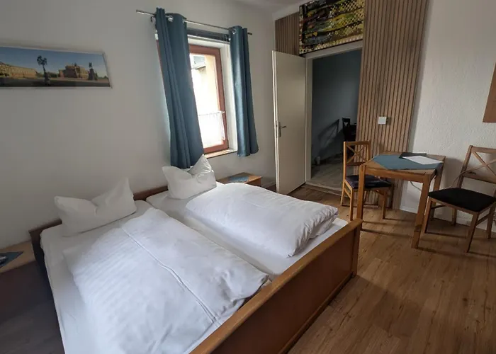 Dresdner Hoehe Penzion 3*